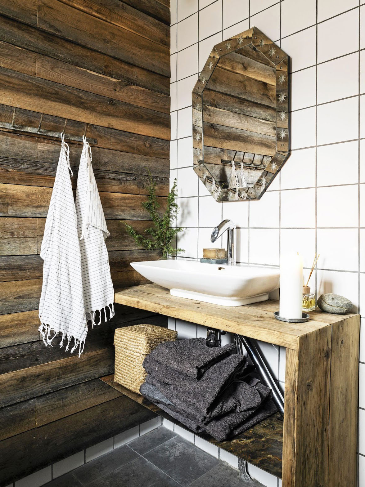 Simple Style Vanity